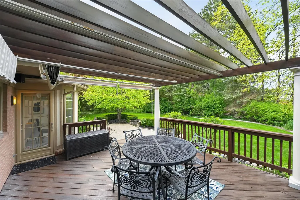 1452 Lockmoor Drive Troy City MI 48084