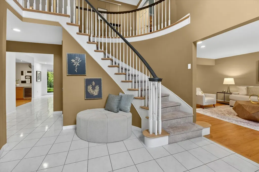 1452 Lockmoor Drive Troy City MI 48084