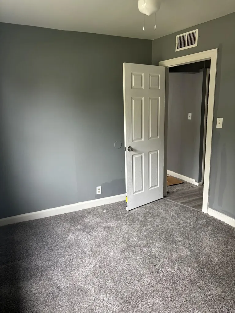 7028 Yacht Avenue Warren City MI 48091