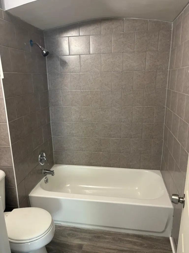 7028 Yacht Avenue Warren City MI 48091