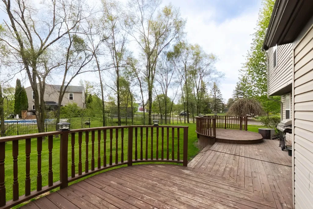399 Quail Ridge Court Waterford Charter Township MI 48327