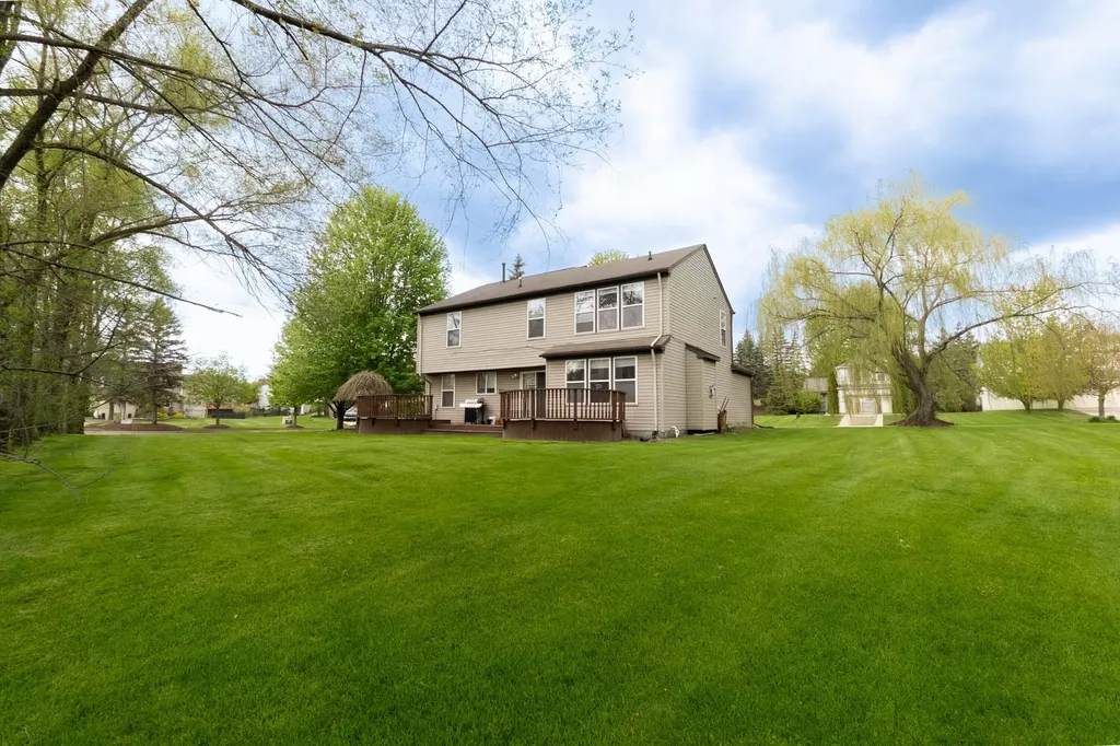 399 Quail Ridge Court Waterford Charter Township MI 48327