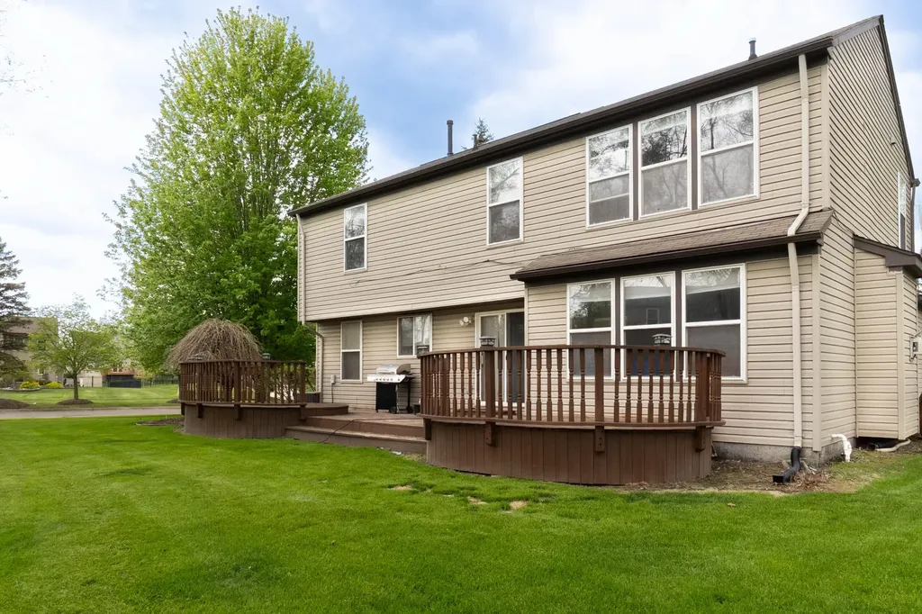 399 Quail Ridge Court Waterford Charter Township MI 48327