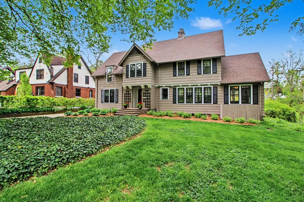 2105 Devonshire Road Ann Arbor City MI 48104