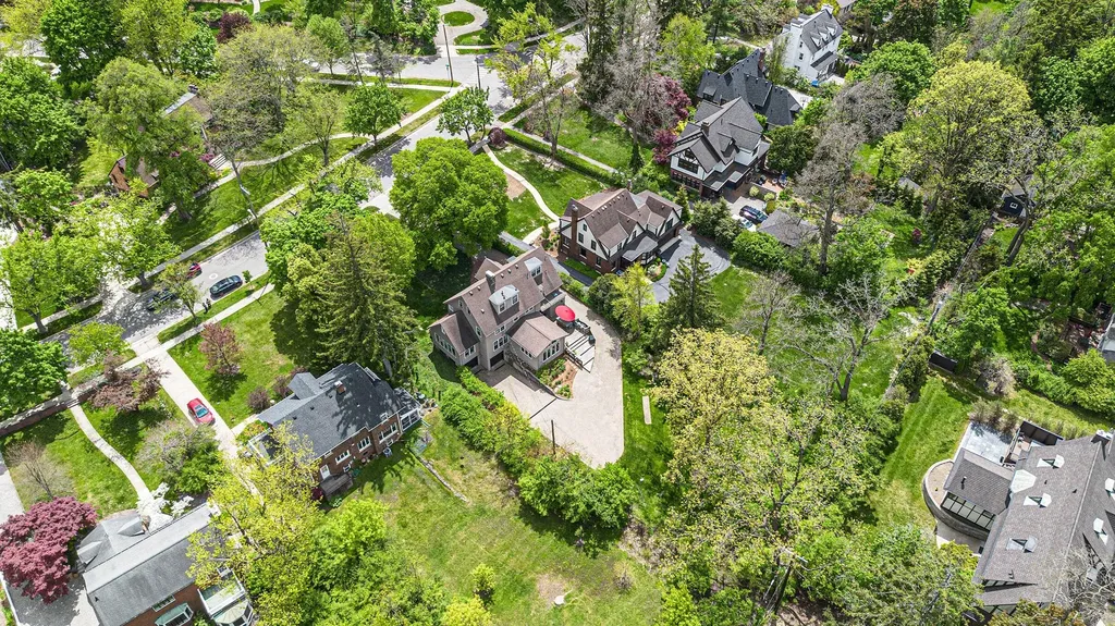 2105 Devonshire Road Ann Arbor City MI 48104