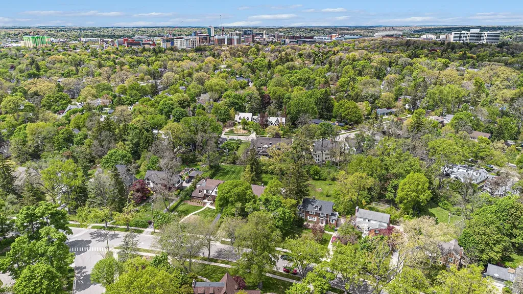 2105 Devonshire Road Ann Arbor City MI 48104