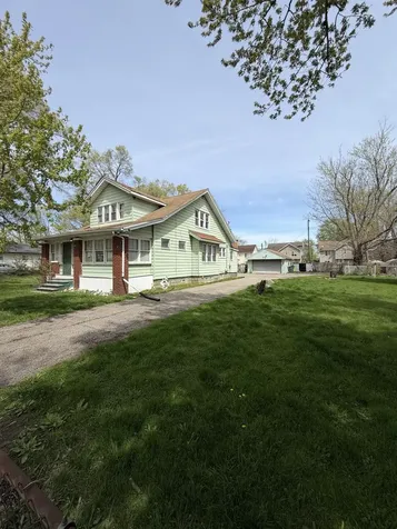 35068 Ellen Street Clinton Charter Township MI 48035