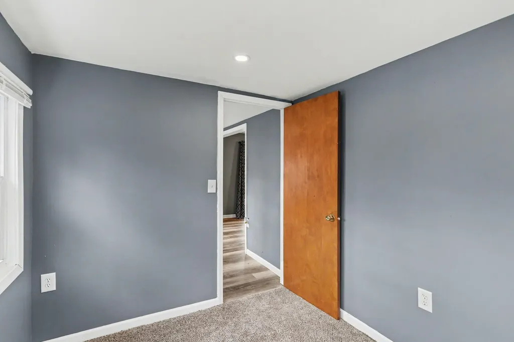 211 North Drive Columbia Township MI 49230