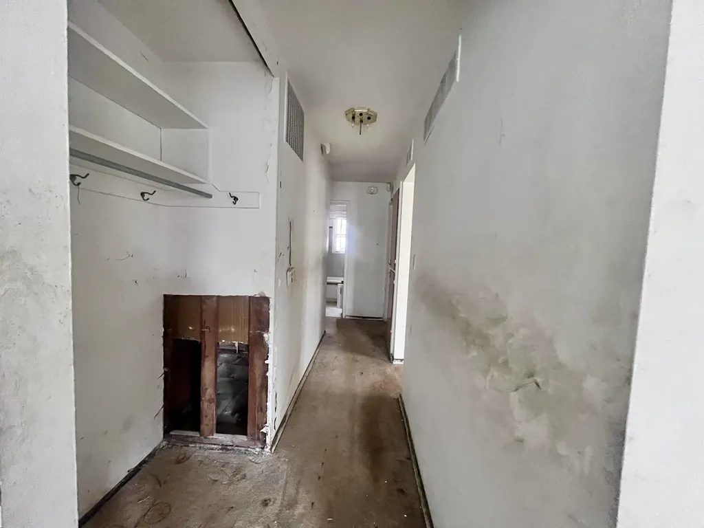 20043 Wyoming Avenue Detroit City MI 48221