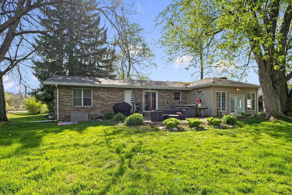 2030 Bauman Road Columbus Township MI 48063