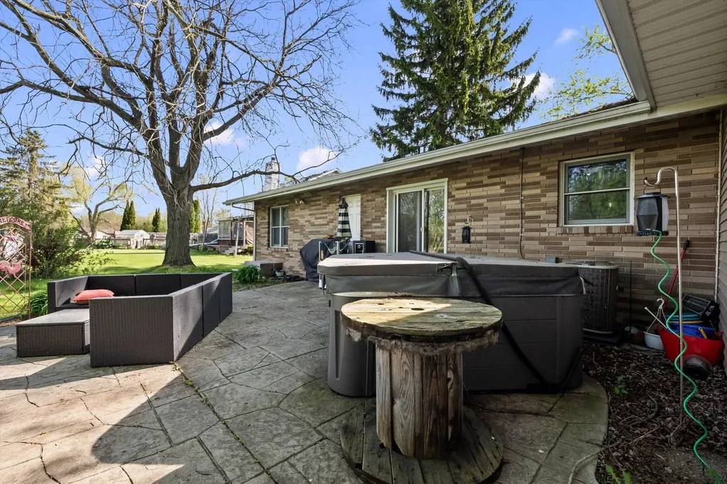 2030 Bauman Road Columbus Township MI 48063