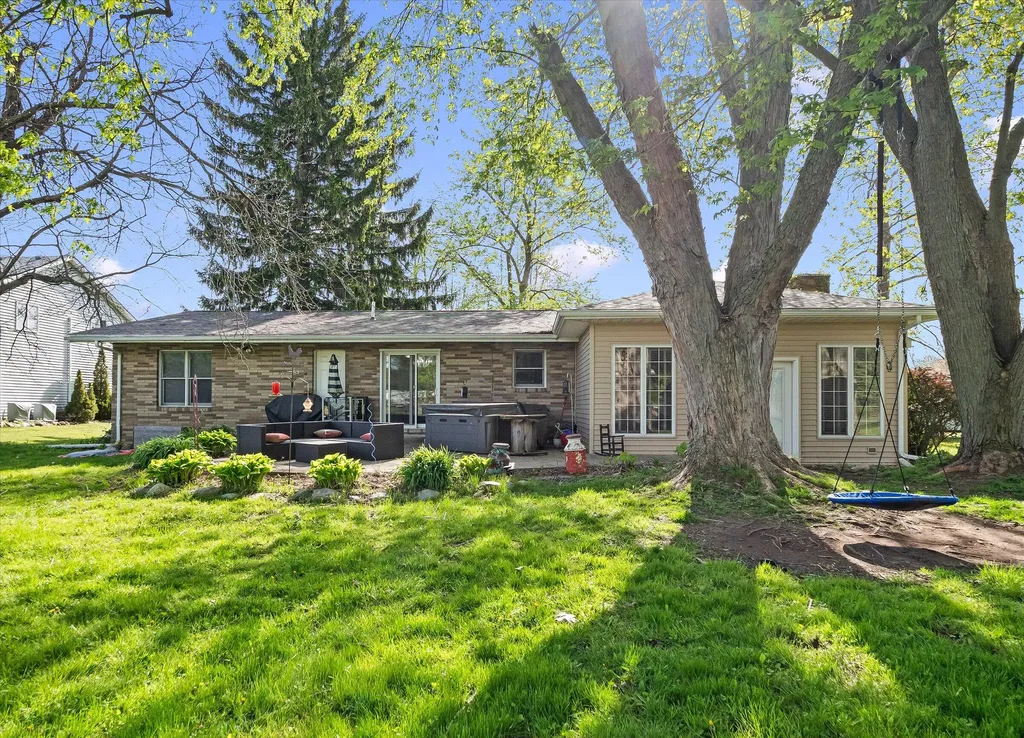 2030 Bauman Road Columbus Township MI 48063
