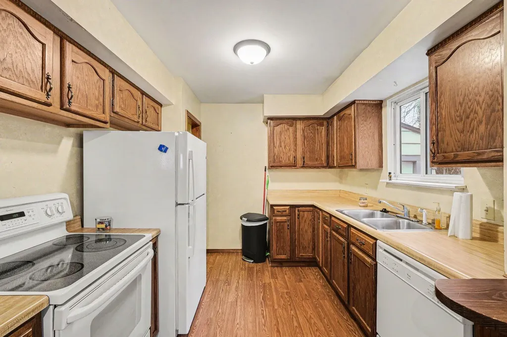 1230 Peachwood Drive Genesee Charter Township MI 48507