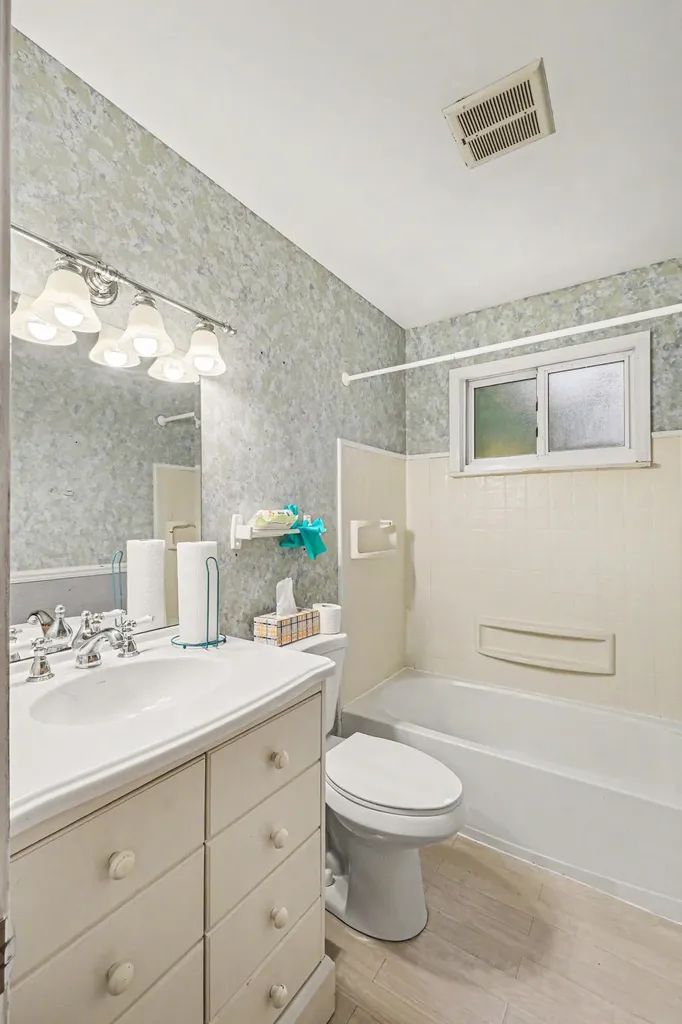 1230 Peachwood Drive Genesee Charter Township MI 48507