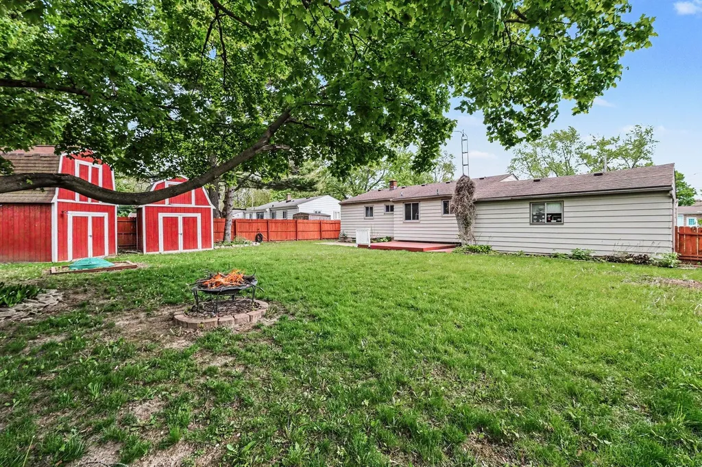 1230 Peachwood Drive Genesee Charter Township MI 48507