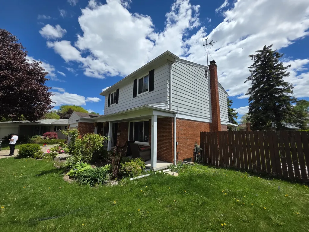 35340 Monza Court Sterling Heights City MI 48312
