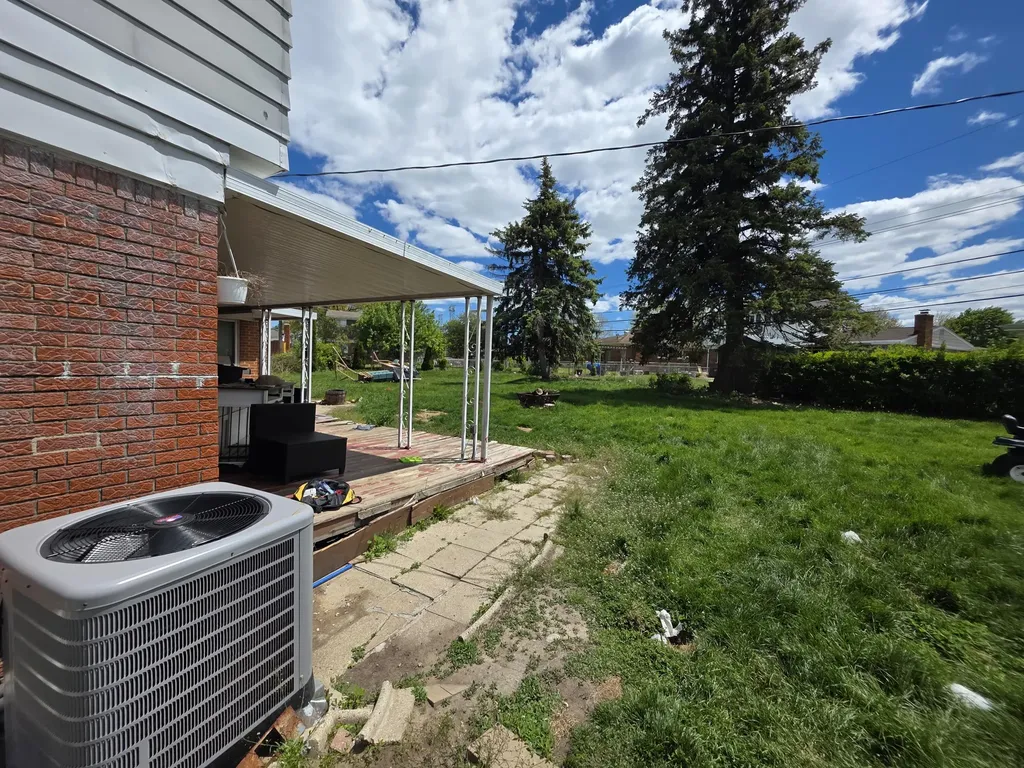 35340 Monza Court Sterling Heights City MI 48312