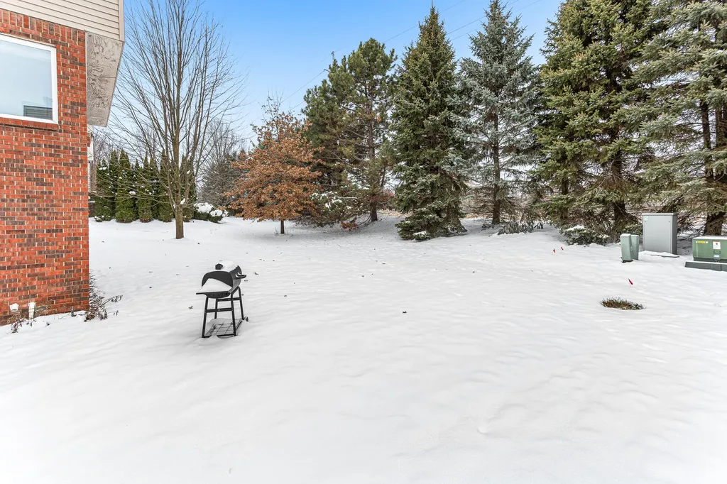 49896 Parkside Drive Northville Township MI 48168