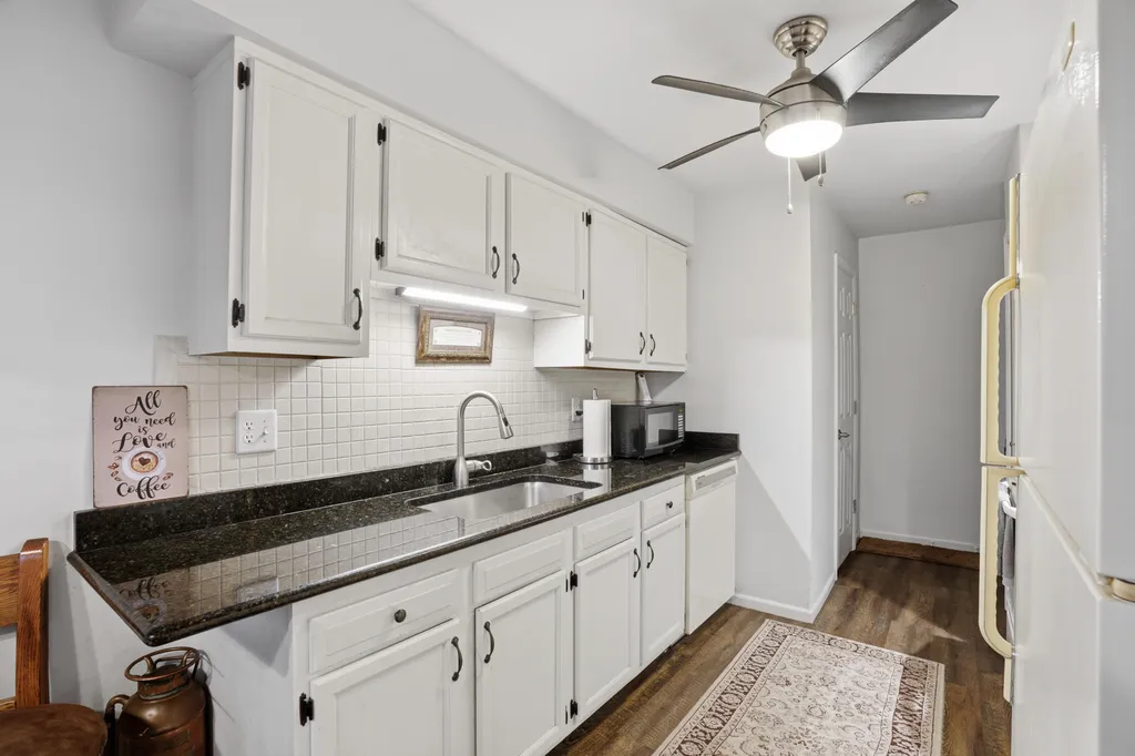 41379 Southwind Drive Canton Charter Township MI 48188