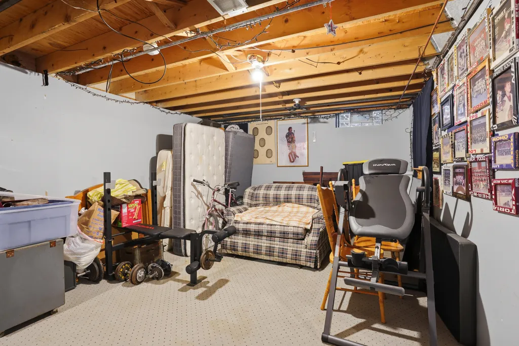 41379 Southwind Drive Canton Charter Township MI 48188