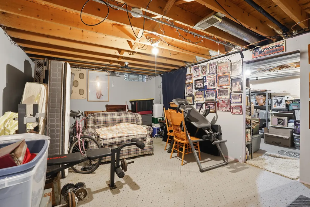 41379 Southwind Drive Canton Charter Township MI 48188