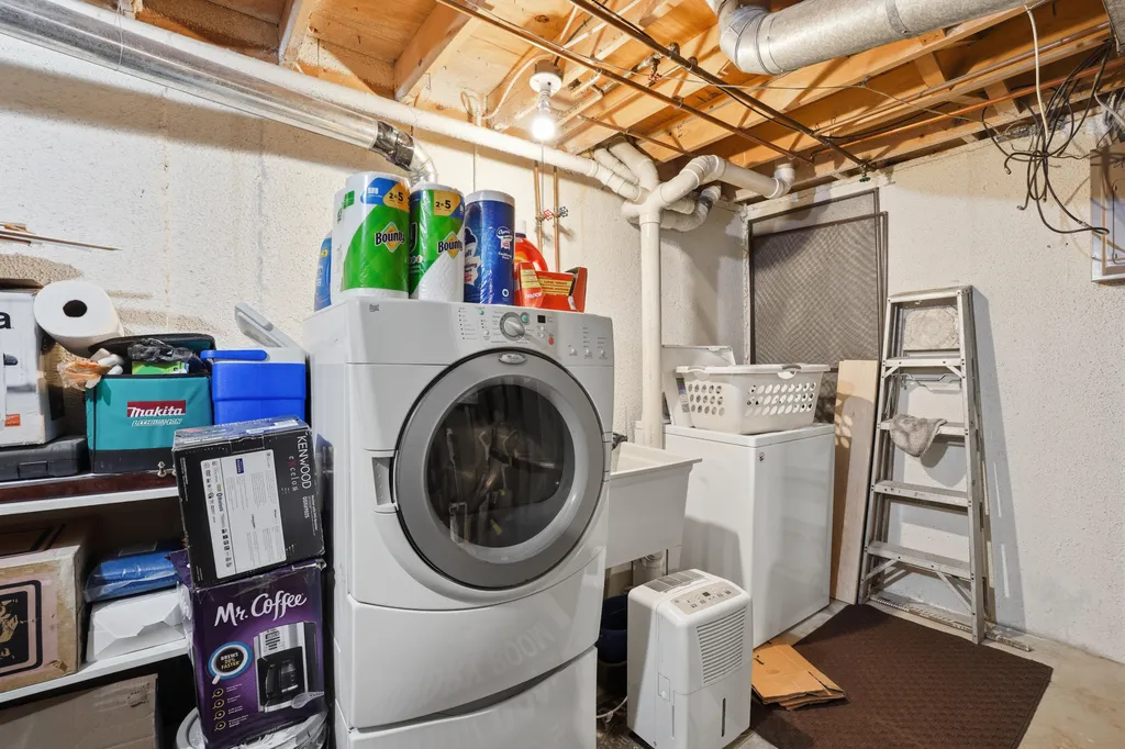 41379 Southwind Drive Canton Charter Township MI 48188
