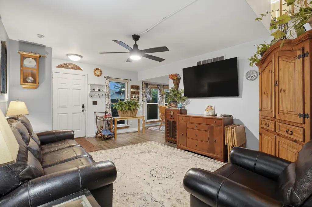 41379 Southwind Drive Canton Charter Township MI 48188