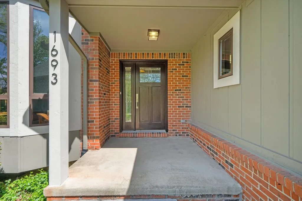 1693 Havenshire Lane Brighton Township MI 48114