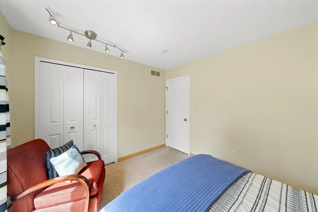 1693 Havenshire Lane Brighton Township MI 48114