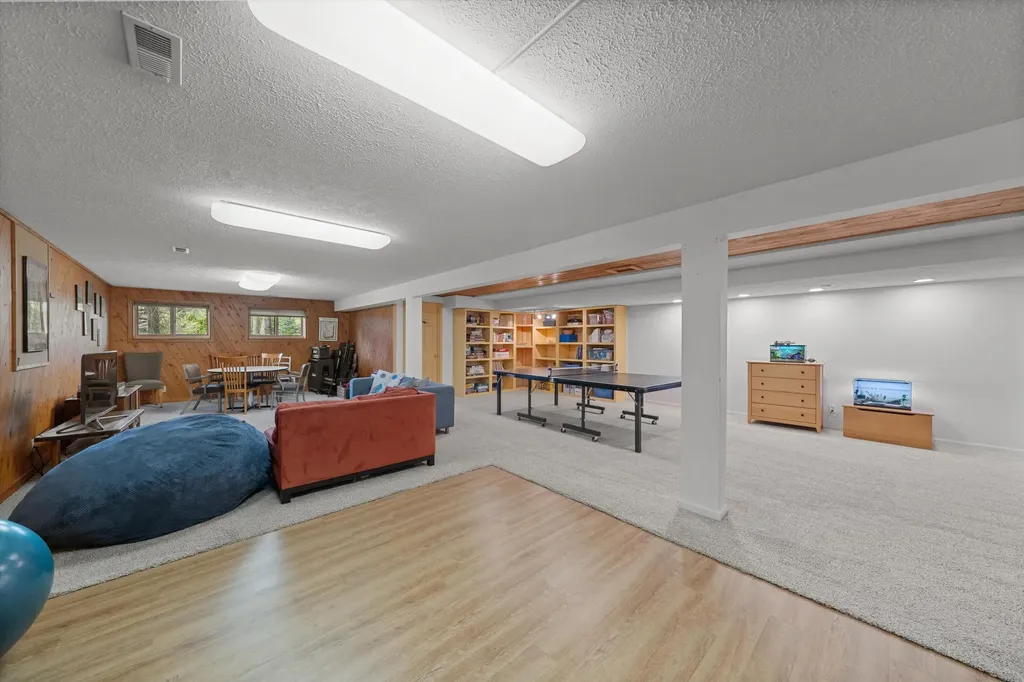 1693 Havenshire Lane Brighton Township MI 48114