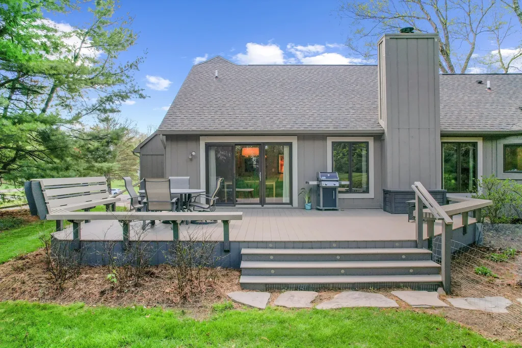 1693 Havenshire Lane Brighton Township MI 48114