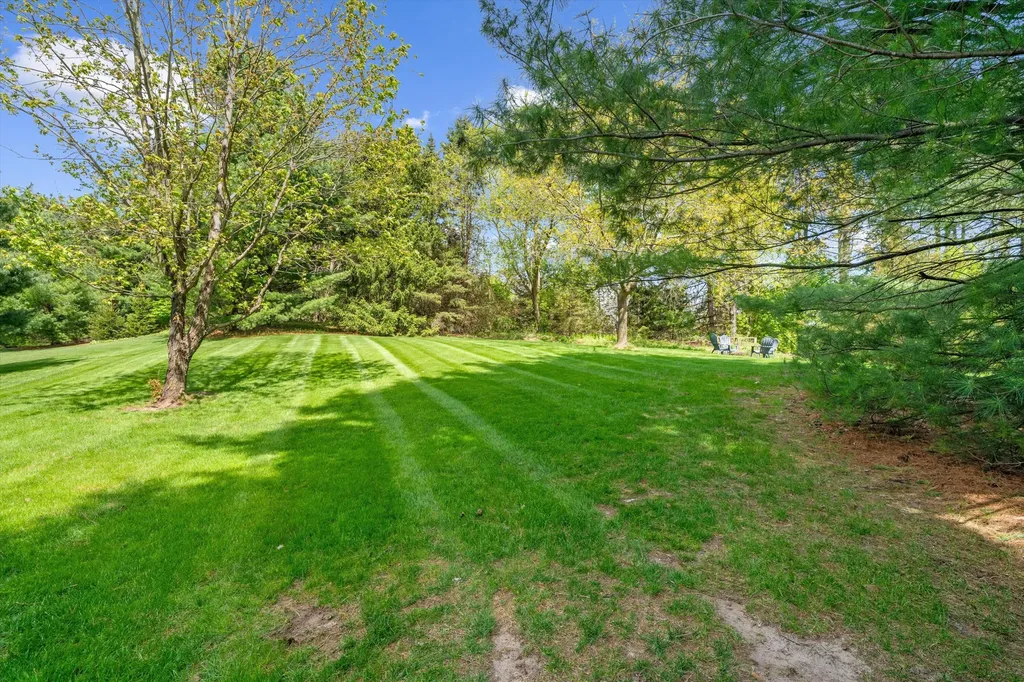 1693 Havenshire Lane Brighton Township MI 48114