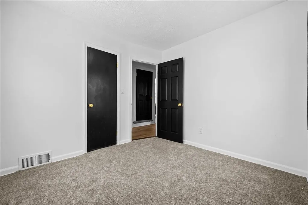 7600 Penrod Street Detroit City MI 48228
