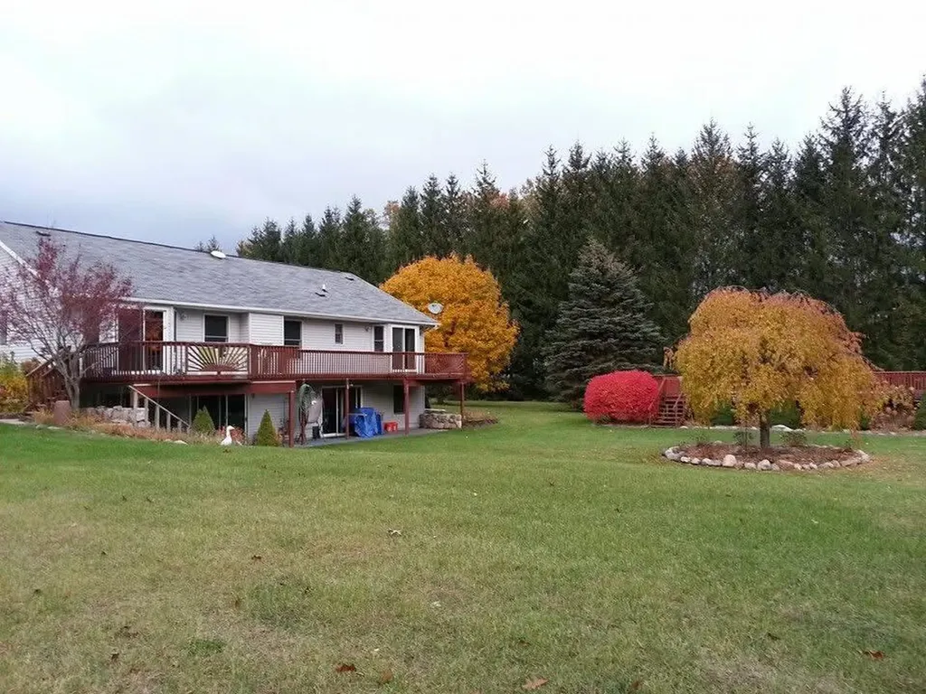 9868 Willow Road Augusta Charter Township MI 48191