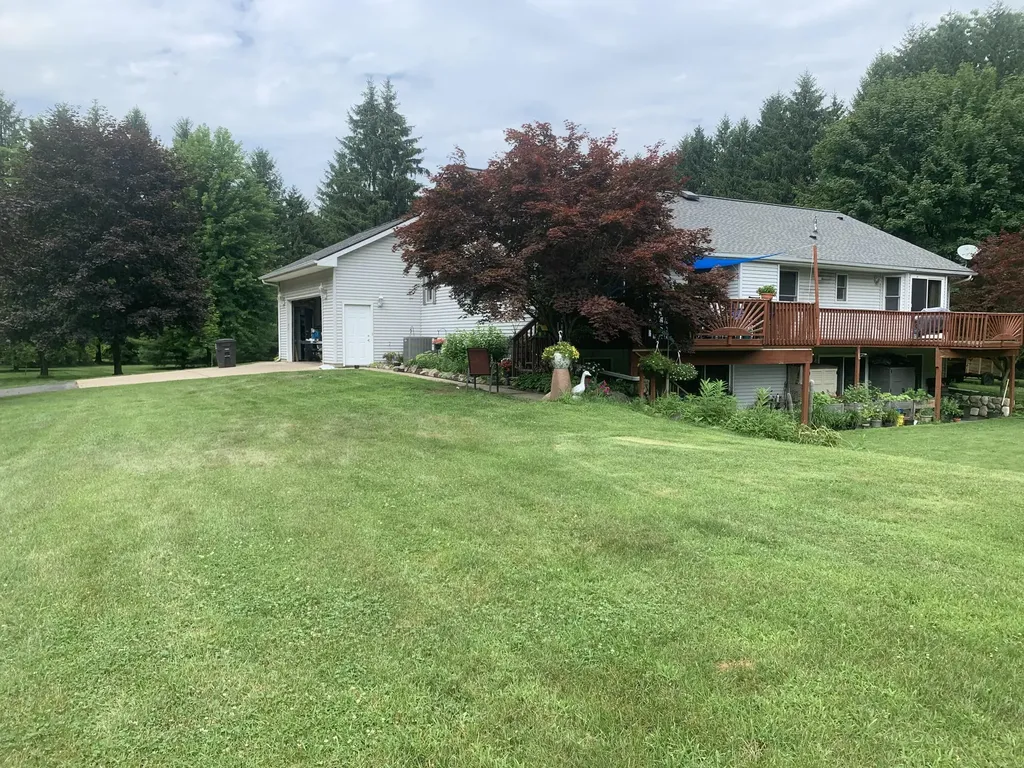 9868 Willow Road Augusta Charter Township MI 48191