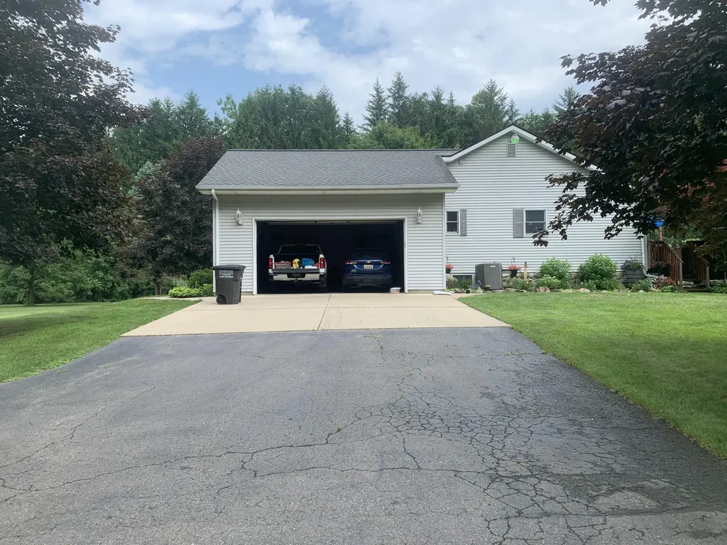 9868 Willow Road Augusta Charter Township MI 48191