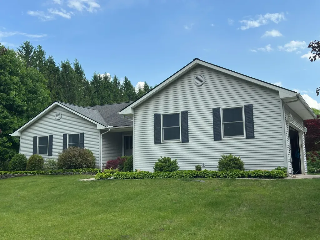 9868 Willow Road Augusta Charter Township MI 48191