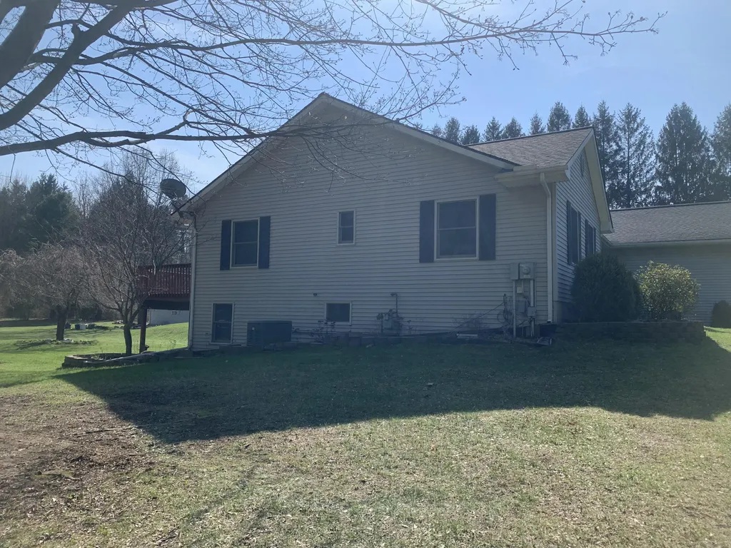 9868 Willow Road Augusta Charter Township MI 48191