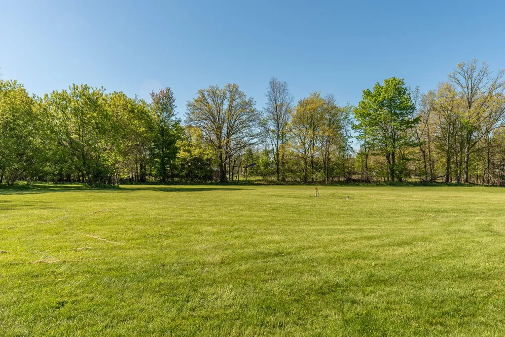 12199 N Meridian Road Henrietta Township MI 49272