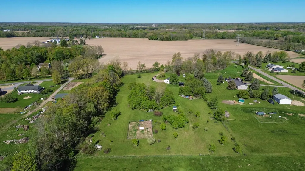 12199 N Meridian Road Henrietta Township MI 49272