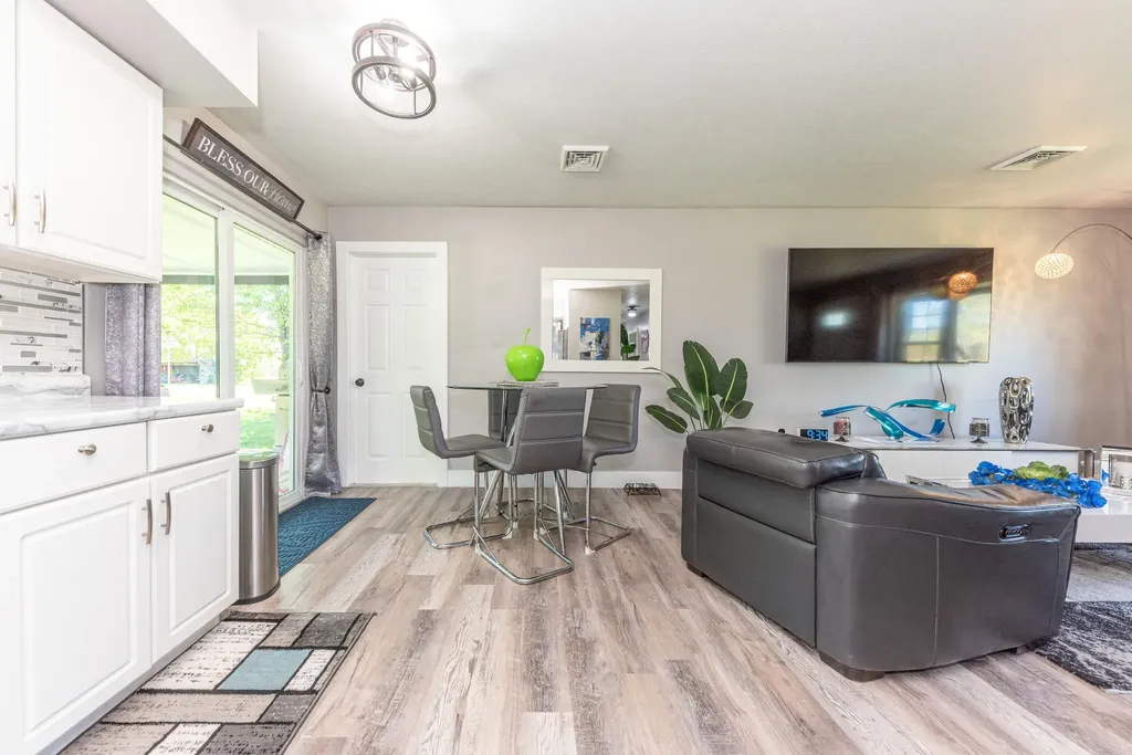 12199 N Meridian Road Henrietta Township MI 49272