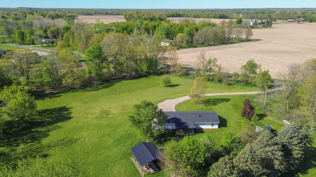12199 N Meridian Road Henrietta Township MI 49272
