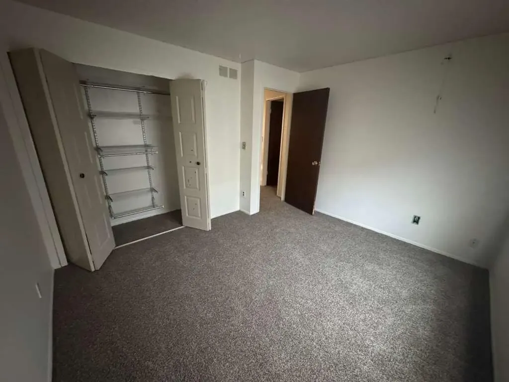 37102 Aberdeen Drive Sterling Heights City MI 48312