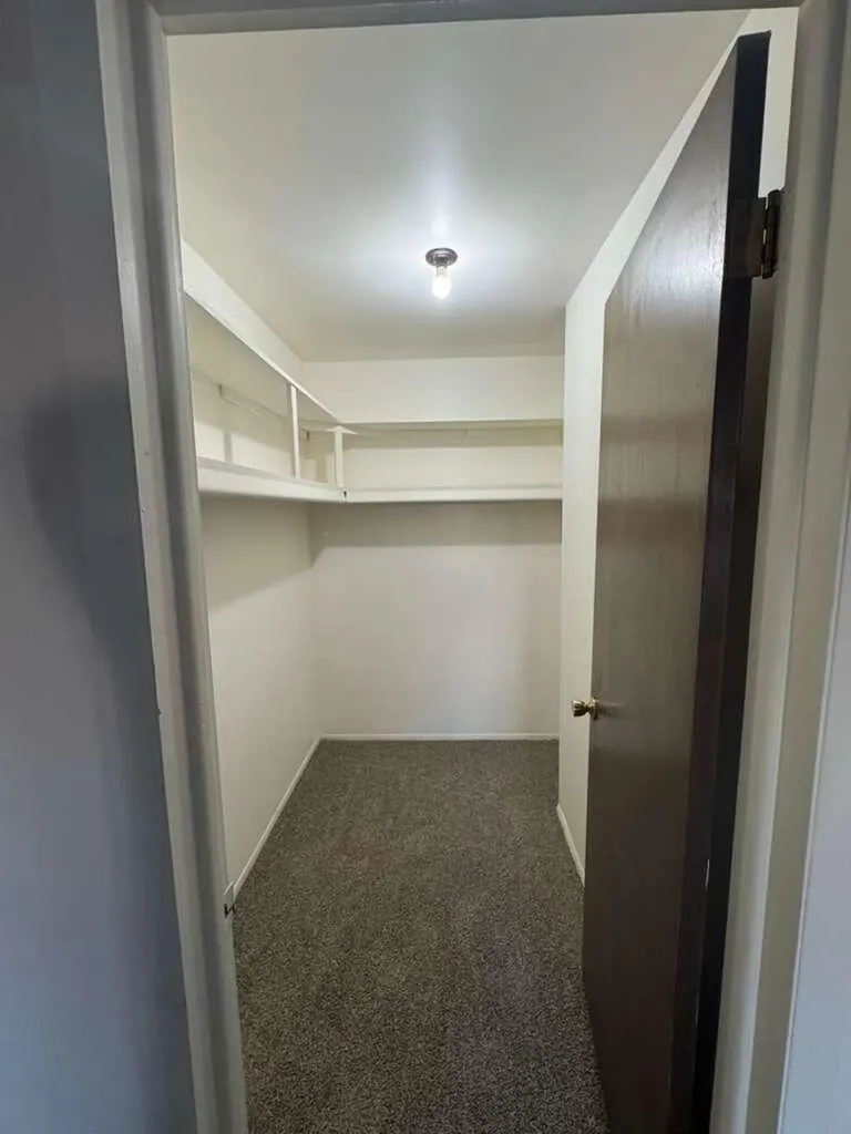 37102 Aberdeen Drive Sterling Heights City MI 48312