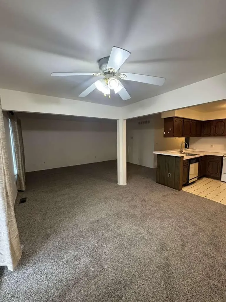 37102 Aberdeen Drive Sterling Heights City MI 48312
