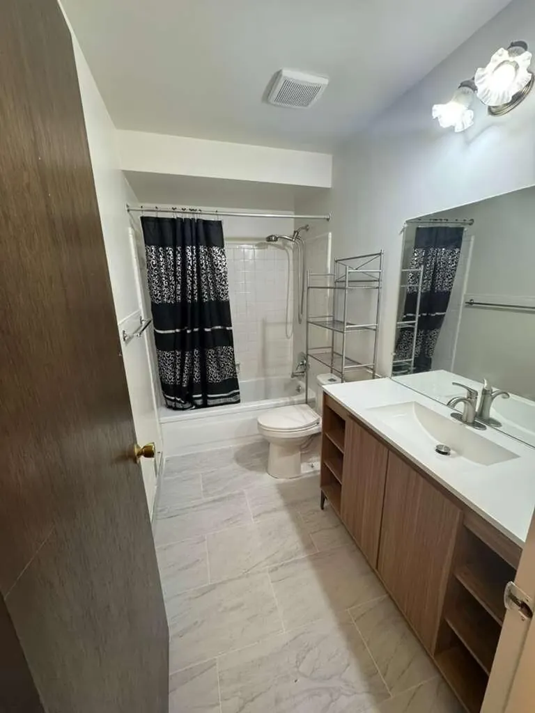 37102 Aberdeen Drive Sterling Heights City MI 48312