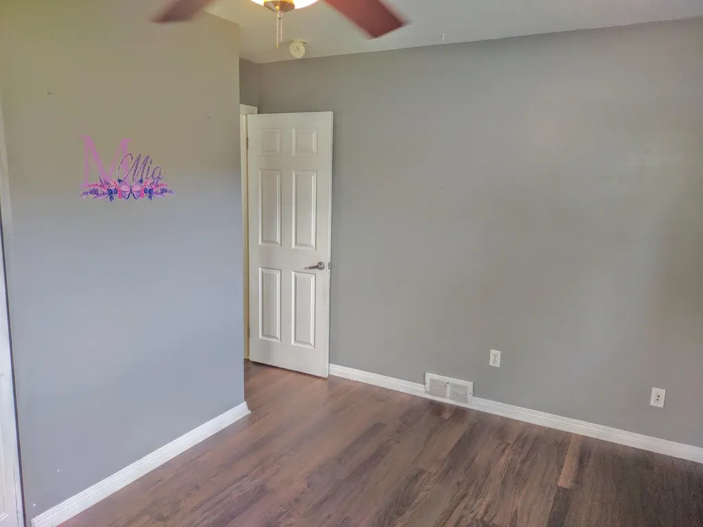 2410 Middlefield Road Trenton City MI 48183
