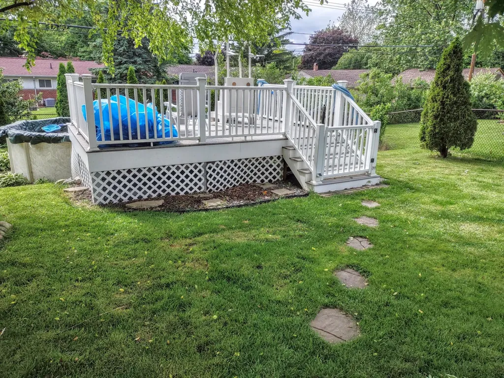 2410 Middlefield Road Trenton City MI 48183