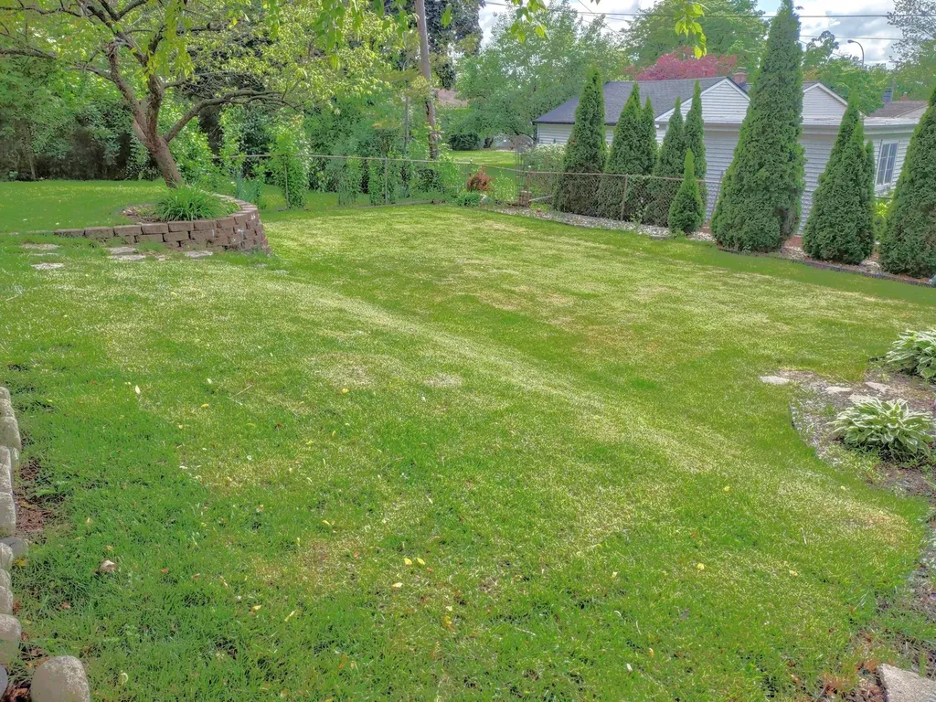2410 Middlefield Road Trenton City MI 48183