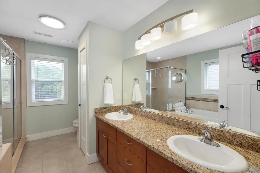 4790 Catalina Drive Oakland Charter Township MI 48359